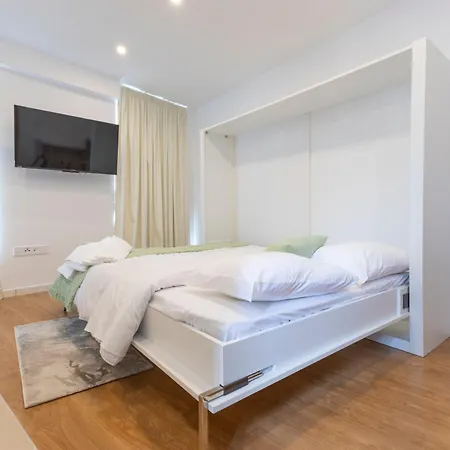 Grandma Aparts * ポルト